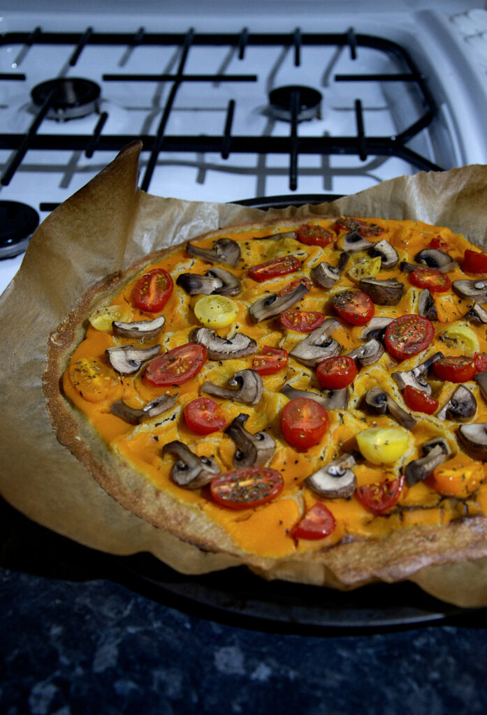 Here you go! The quinoa pizza is ready to eat! Well done!! Enjoy :P